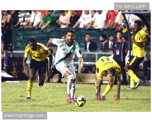 蒙特维多国民队迎战弗鲁米嫩塞势均力敌的南美足球盛宴